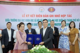 Lần đầu tiên Việt Nam có lớp đào tạo trà sư 