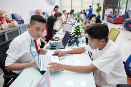 Giữa làn sóng xét tuyển mới, nhiều trường đại học vẫn 'đi lối riêng'