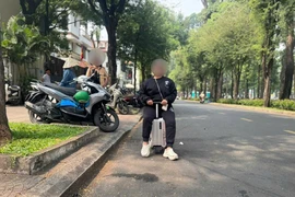 Các nước trên thế giới quy định vali điện có được chạy trên đường phố khi tham gia giao thông?