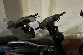 Cô gái dùng dao tấn công khiến 2 người bị thương