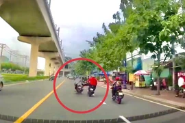 Công an làm việc với thanh niên đạp ngã xe người đi đường ở TP Thủ Đức