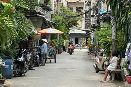 Nam sinh tử vong bất thường trong phòng trọ ở TP.HCM