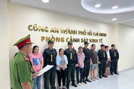 TP.HCM: Triệt phá đường dây buôn lậu kê khai sai giá trị, bắt giữ 5 đối tượng
