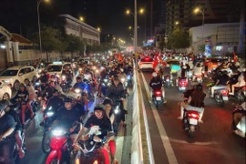 U23 Việt Nam giành hạng ba châu Á: Biển người TP.HCM đổ ra đường rạng sáng