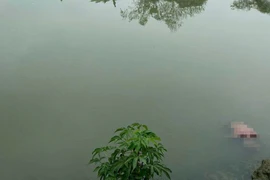 TP.HCM: Thi thể người đàn ông tóc bạc trôi dạt dưới sông Ngọc