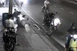 Công an Thủ Đức mời làm việc thanh niên chặn đường đánh người do ghen tuông
