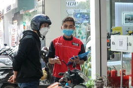 Ngày đầu Hà Nội đổi xe máy cũ lấy xe mới, hỗ trợ tới 4 triệu đồng/xe