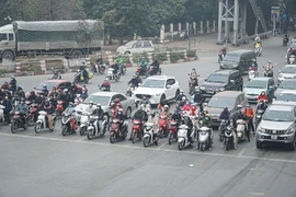 Giao thông Thủ đô 'nóng dần' trong ngày cuối dịp nghỉ Tết dương lịch 
