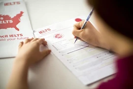 Nhà trường xin lỗi phụ huynh vì ‘ép’ học sinh đăng ký học IELTS 