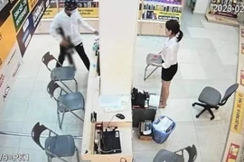 Công an Vĩnh Phúc thông tin vụ dùng súng cướp ở cửa hàng Thế giới di động
