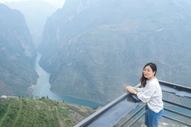 Chiêm ngưỡng vẻ đẹp của 'đệ nhất hùng quan' ở Hà Giang