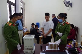 Triệt phá đường dây tổ chức đánh bạc hàng trăm tỉ đồng