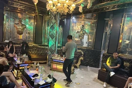 Hà Nội: Phát hiện hàng chục 'dân chơi' dương tính với ma tuý trong quán hát