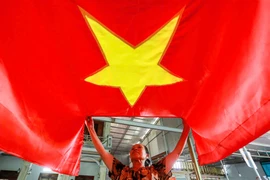 Về ngôi làng gần 80 năm may cờ Tổ quốc ở Hà Nội 