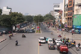 Vượt đèn đỏ ở Việt Nam chỉ phạt tiền, nước ngoài có thể bị phạt tù
