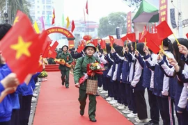 Hình ảnh những tân binh Thủ đô nô nức lên đường nhập ngũ 