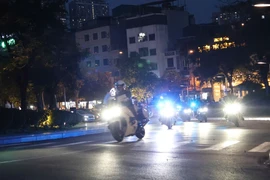 Hình ảnh dàn siêu xe diễn tập đón, dẫn đoàn khách quốc tế