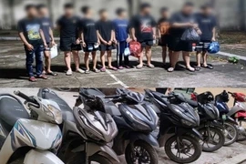 Cảnh sát hình sự bắt giữ khẩn cấp nhóm thanh thiếu niên tấn công người đi đường ở Hà Nội