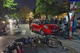 Công an Hà Nội thông tin về vụ ô tô tông hàng loạt xe máy trên đường Kim Giang