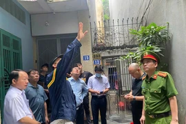 Vụ cháy 5 người tử vong ở Hà Nội: Nghi do cháy xe máy ở tầng 1