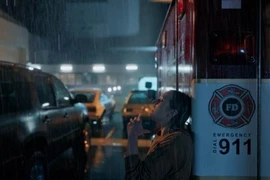 'Kẻ vô hình' khoác áo mới trong trailer rùng rợn gây ám ảnh
