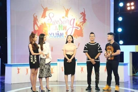 Vân Trang, Tường Vi ủng hộ giới trẻ kết hôn sớm 