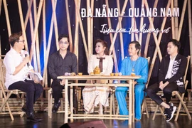 Hoài Linh bất ngờ xuất hiện sau thời gian dài vắng bóng 