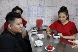 Vừa trách Huỳnh Lập vô dụng Lê Lộc bất chấp ăn gian