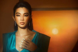 Thùy Tiên lột xác gợi cảm trước thềm Miss Grand International 2021