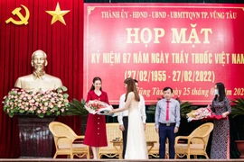 Hoa hậu Thùy Tiên tri ân ngày Thầy thuốc Việt Nam