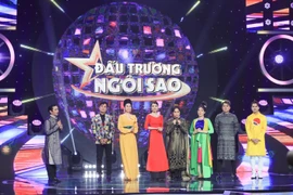 Bộ ba đội trưởng Nam Cường, Lâm Vũ, Phương Trinh Jolie cùng diện áo dài