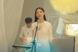  Bùi Lan Hương phát hành MV nhạc phim 'Giấc mơ của mẹ'