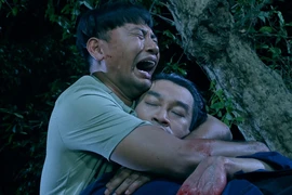  Hai Thiện hy sinh cứu con, Thành nhận lại cha ruột trong nước mắt