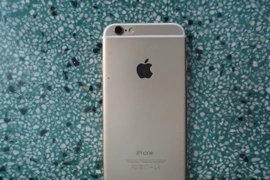 Bẫy iPhone xịn giá bèo: Trò xưa vẫn lừa được khách