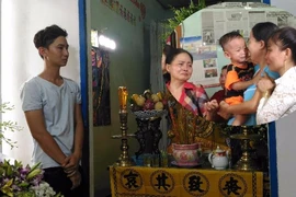 Thăng quân hàm trước hạn cho Thượng úy Phạm Phi Long