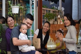 Đường sách TPHCM chính thức mở cửa từ ngày 9-10