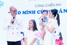 Vợ ca sĩ Phan Đinh Tùng: ‘Tôi nguyện là hậu phương’ 