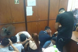 Hàng chục nam nữ phê ma túy trong nhà hàng ở quận 1