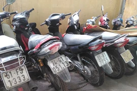 Công an phường Đông Hưng Thuận tìm chủ 7 xe máy