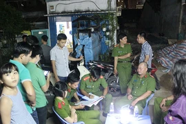 Thanh niên gục chết bên vũng máu trong nhà vệ sinh