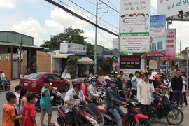 Kinh hãi phát hiện thi thể gói trong túi rác ở chung cư