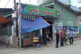 Mở nhạc to, hỗn chiến và 3 người bị thương 
