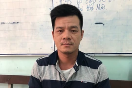 Bắt người cha dẫn con đi ăn trộm khắp nơi ở TP.HCM