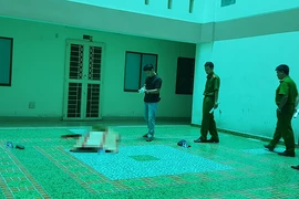 Nhiều người trong chung cư Bình Thạnh khóc vì nhầm người thân