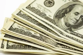 Giám đốc người Hàn Quốc trình báo mất 8.000 USD trên ô tô 