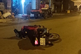 Tông thẳng vào trụ điện ở Hóc Môn, 2 thanh niên thương vong