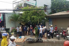 Bình Chánh: Va chạm xe tải, người đàn ông bị cán tử vong