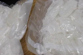 Mua 1kg ma túy đá 'sang tay' lấy lời 5 triệu đồng