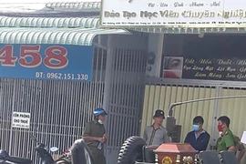 Củ Chi: Thi thể bé gái sơ sinh trong thùng rác ven đường