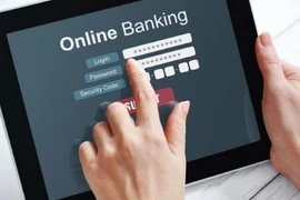 Nhấp vào link lạ, bị trừ sạch tiền trong tài khoản